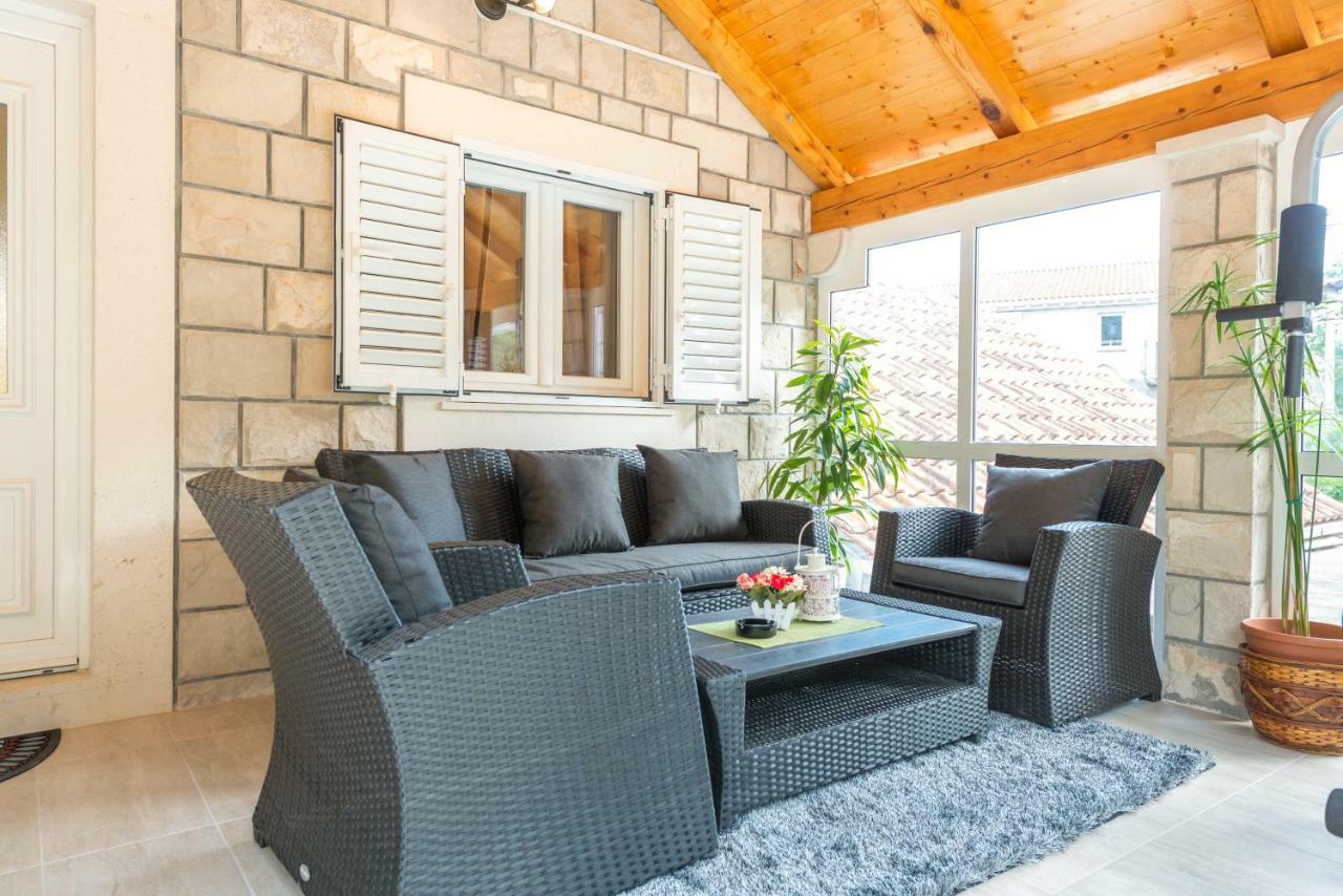 Tranquility And Nature In 4 Bedroom With Sea View Mokošica Екстериор снимка