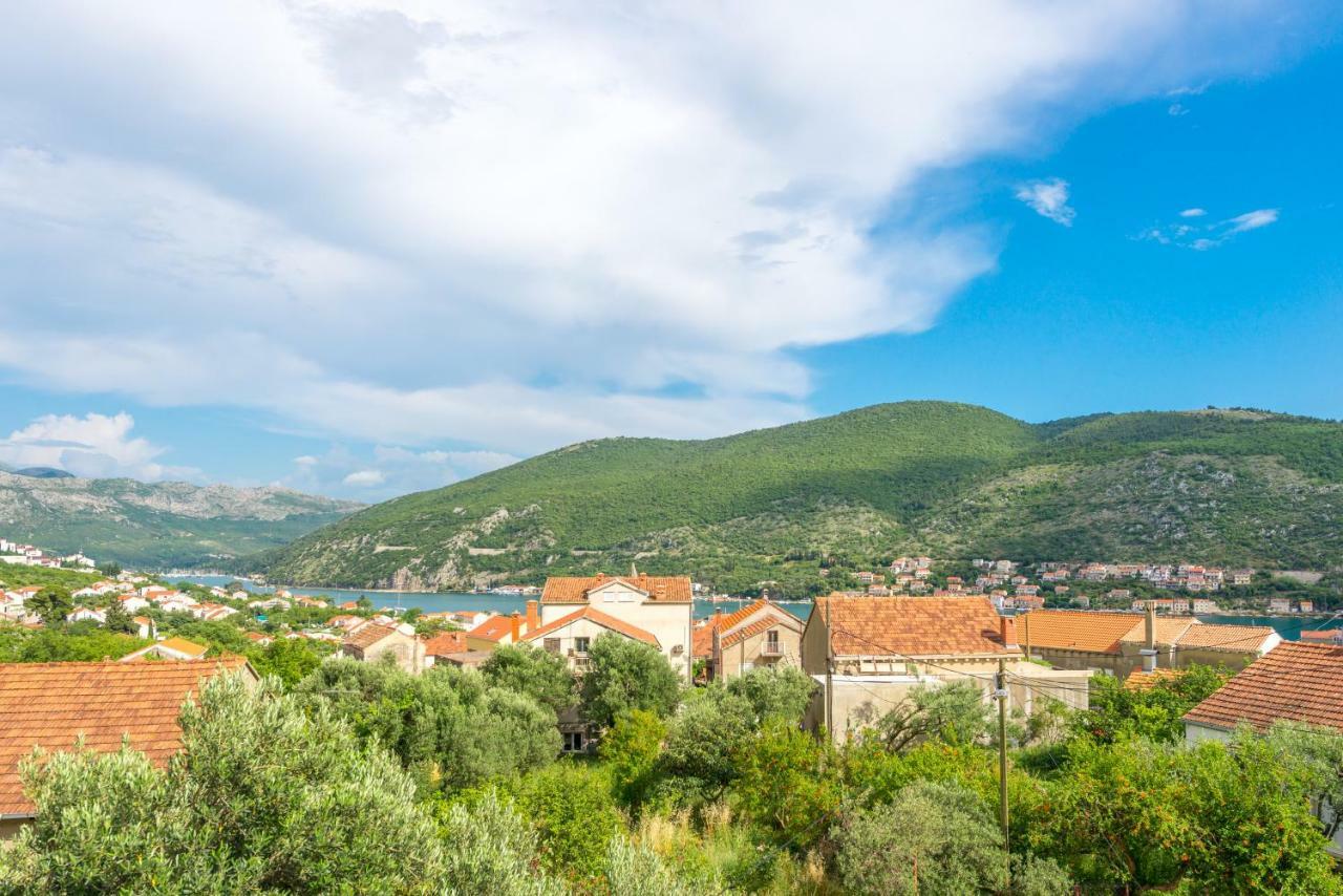 Tranquility And Nature In 4 Bedroom With Sea View Mokošica Екстериор снимка