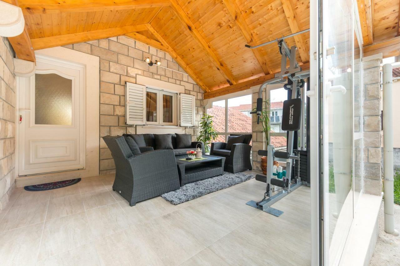 Tranquility And Nature In 4 Bedroom With Sea View Mokošica Екстериор снимка