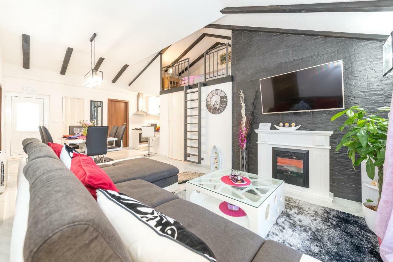 Tranquility And Nature In 4 Bedroom With Sea View Mokošica Екстериор снимка