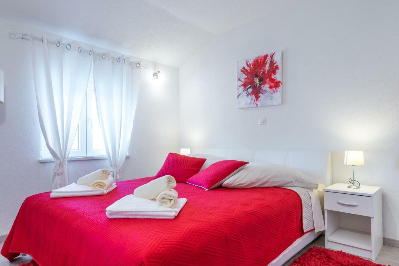 Tranquility And Nature In 4 Bedroom With Sea View Mokošica Екстериор снимка