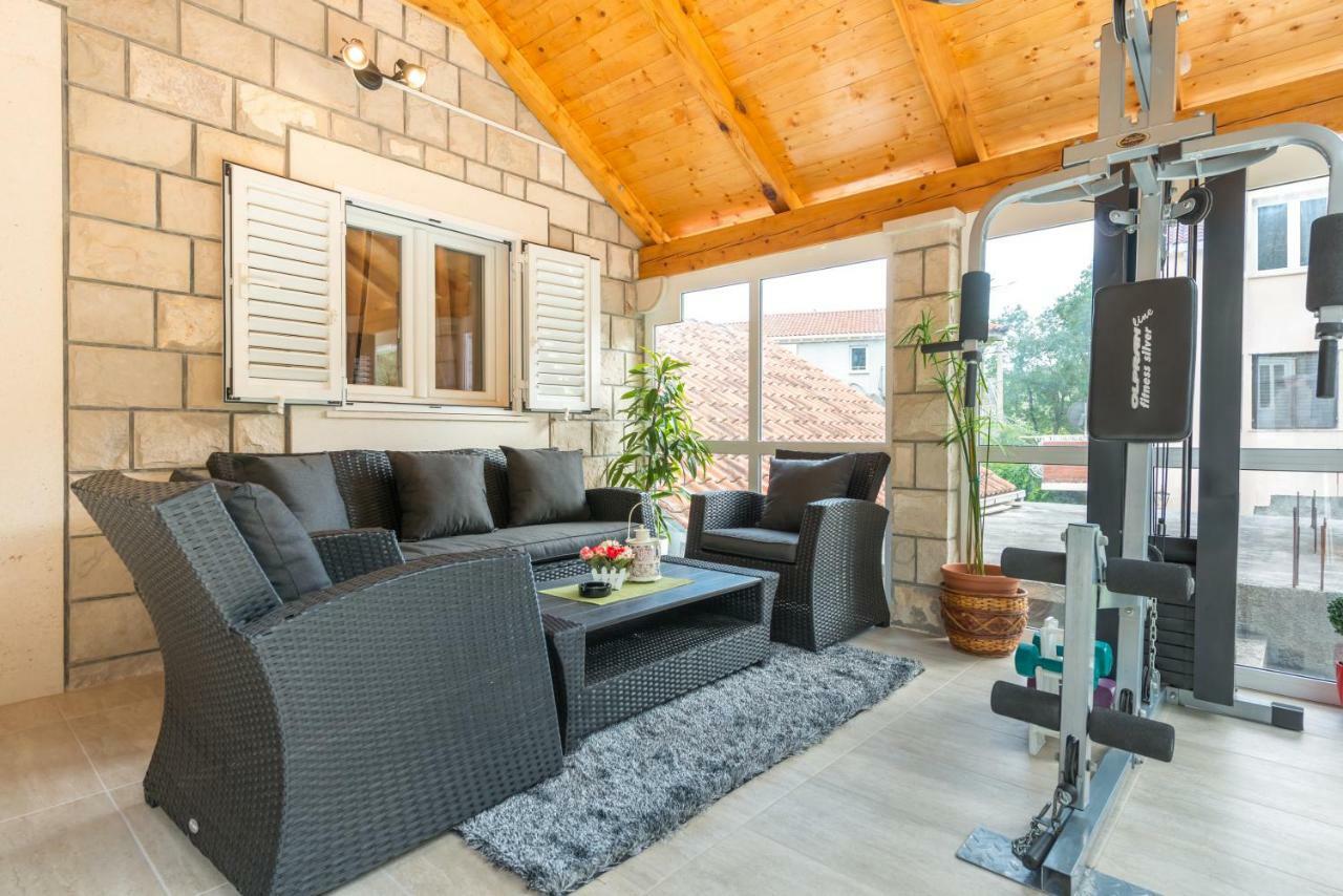 Tranquility And Nature In 4 Bedroom With Sea View Mokošica Екстериор снимка